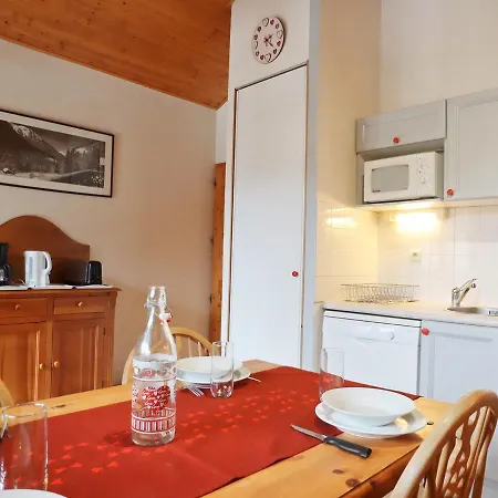Familial Avec Piscines Et Parking, Proche Centre Et Skibus - Fr-1-624-103 *